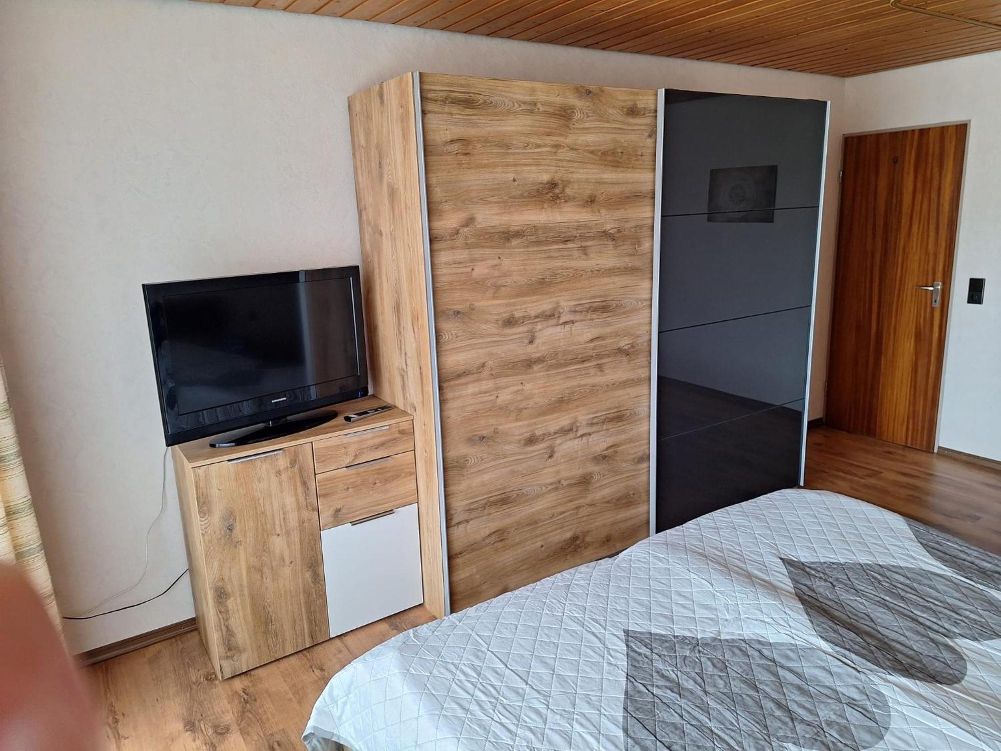 Schoene 2 1/2 Zimmer Ferienwohnung In Oberstaufen - Hoamatle - المظهر الخارجي الصورة